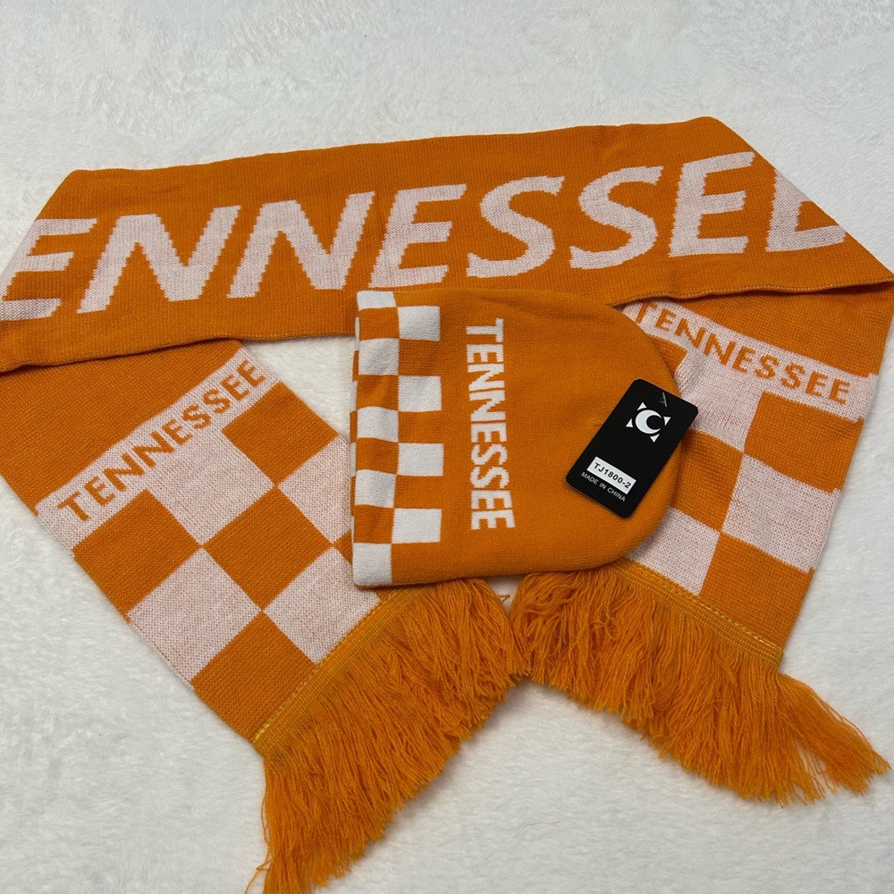 NY Collection Orange and‎ White Scarf